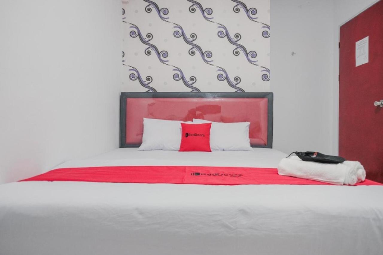 Reddoorz Near Nagoya Hill Batam 4 Ξενοδοχείο Jodoh  Εξωτερικό φωτογραφία